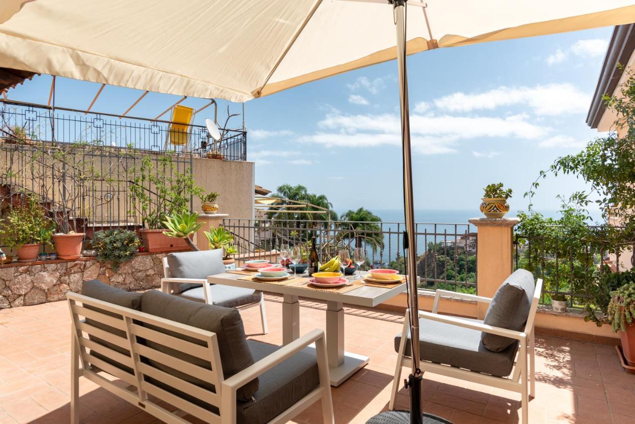 Panoramic With Parking Daire Taormina